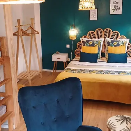 Guest house 